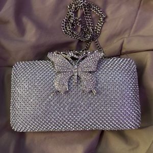 SILVER CLUTCH PURSE